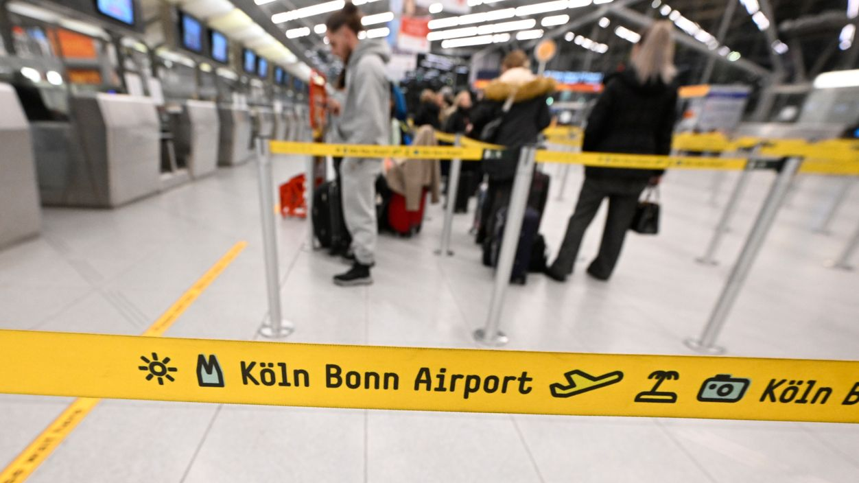 NRW Havalimanlarında Noel’de Rekor Yolcu! , © dpa