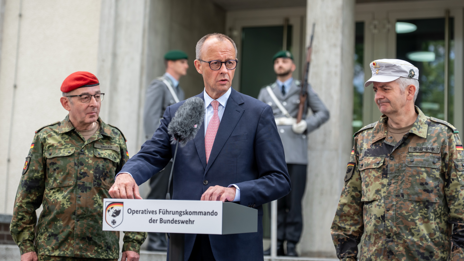 Almanya’da Askerlik Bilmecesi!, © dpa