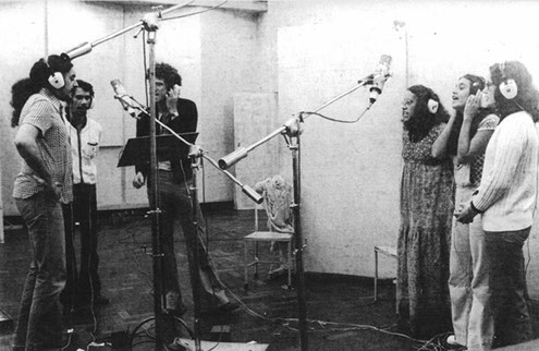 © 1976, com dulce pinto bressane, lizzie bravo, novelli barros e silva e mauricio maestro na gravação de egberto gismonti para o -baião do acordar