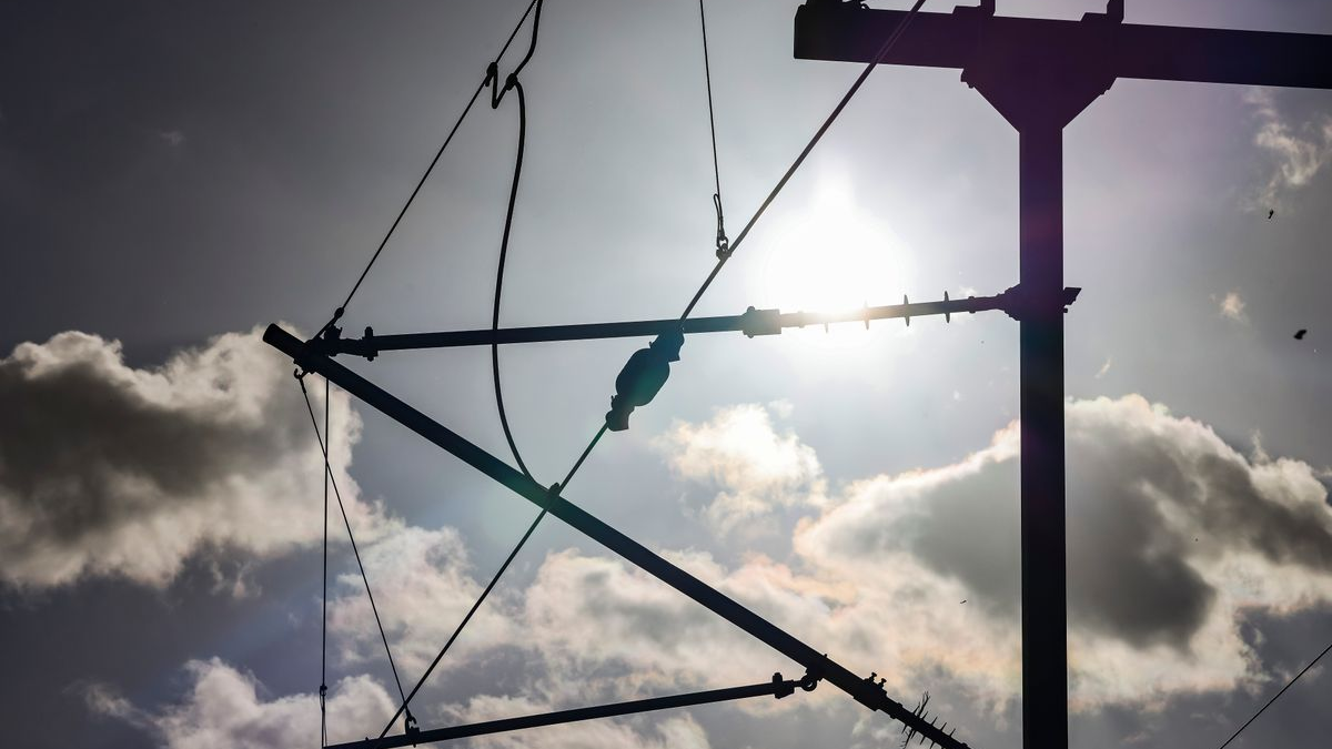 NRW' de Tren Yerine Otobüs: Sefer Aksaklıkları Devam Ediyor! , © dpa