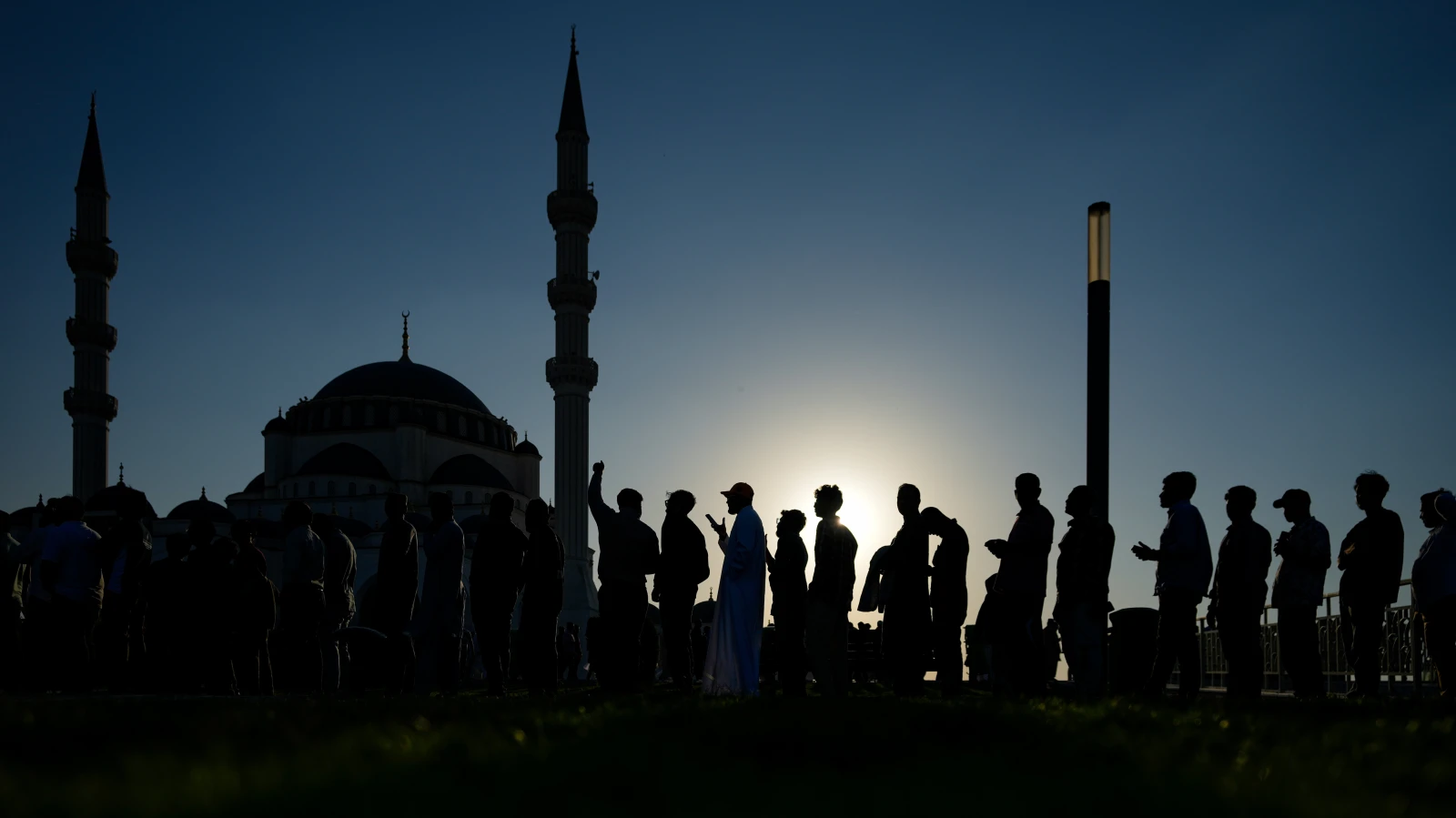 NRW´de Müslümanlara Yönelik Nefret Suçları Artıyor, © Altaf Qadri/AP/dpa NRW´de Müslümanlara Yönelik Nefret Suçları Artıyor, © Altaf Qadri/AP/dpa