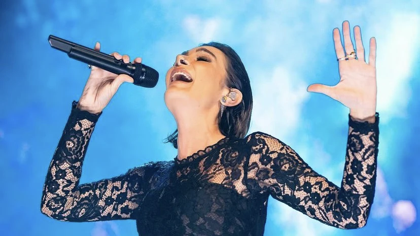 Sıla: "Şarkılarım Başlangıçta Fizik Problemi Gibiydi", © fotoğraf sanatçının resmi instagramından alınmıştır Sıla: "Şarkılarım Başlangıçta Fizik Problemi Gibiydi", © fotoğraf sanatçının resmi instagramından alınmıştır