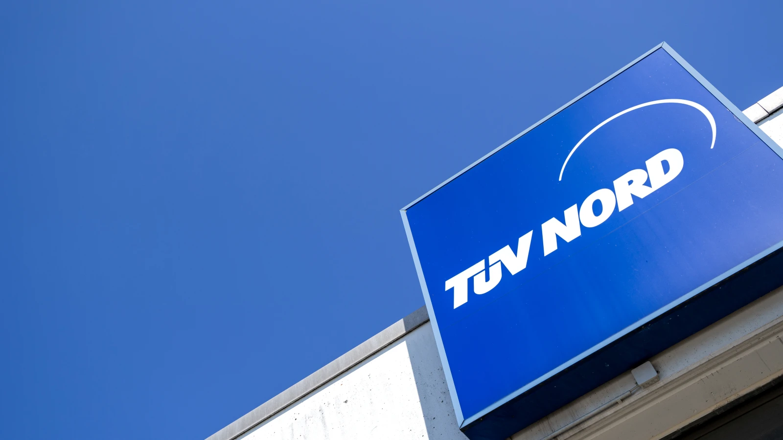 TÜV’de Grev Çağrısı: Bremen ve Aşağı Saksonya’da Araç Muayeneleri Aksamaya Uğrayacak, © shutterstock TÜV’de Grev Çağrısı: Bremen ve Aşağı Saksonya’da Araç Muayeneleri Aksamaya Uğrayacak, © shutterstock