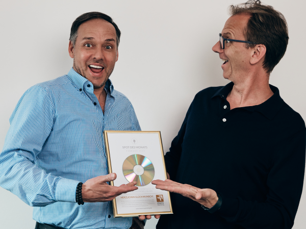 v.l.n.r.  Konrad Nill von XXXLutz und Christian Rechmann von FOR SALE MÜNCHEN., © For Sale 