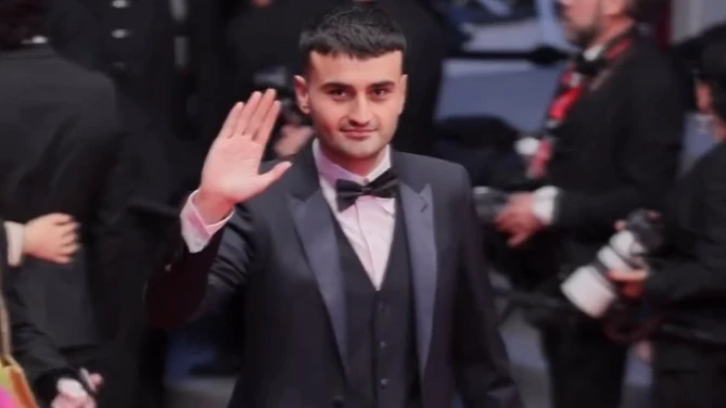 CZN Burak isyan etti: Beni neden bu kadar üzüyorlar!, © Fotoğraf fenomenin resmi instagram hesabından alınmıştır. CZN Burak isyan etti: Beni neden bu kadar üzüyorlar!, © Fotoğraf fenomenin resmi instagram hesabından alınmıştır.