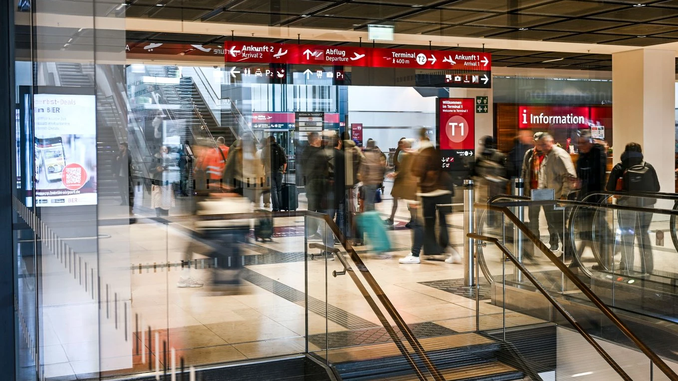 Hamburg’da Velilerden Tatil İçin Okul İhlali!, © Jens Kalaene/dpa Hamburg’da Velilerden Tatil İçin Okul İhlali!, © Jens Kalaene/dpa