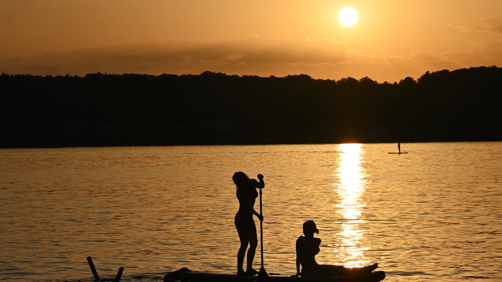 Yüzme Göllerinde 'Mavi-Yeşil Yosun' Tehlikesi Artıyor!, © dpa Yüzme Göllerinde 'Mavi-Yeşil Yosun' Tehlikesi Artıyor!, © dpa
