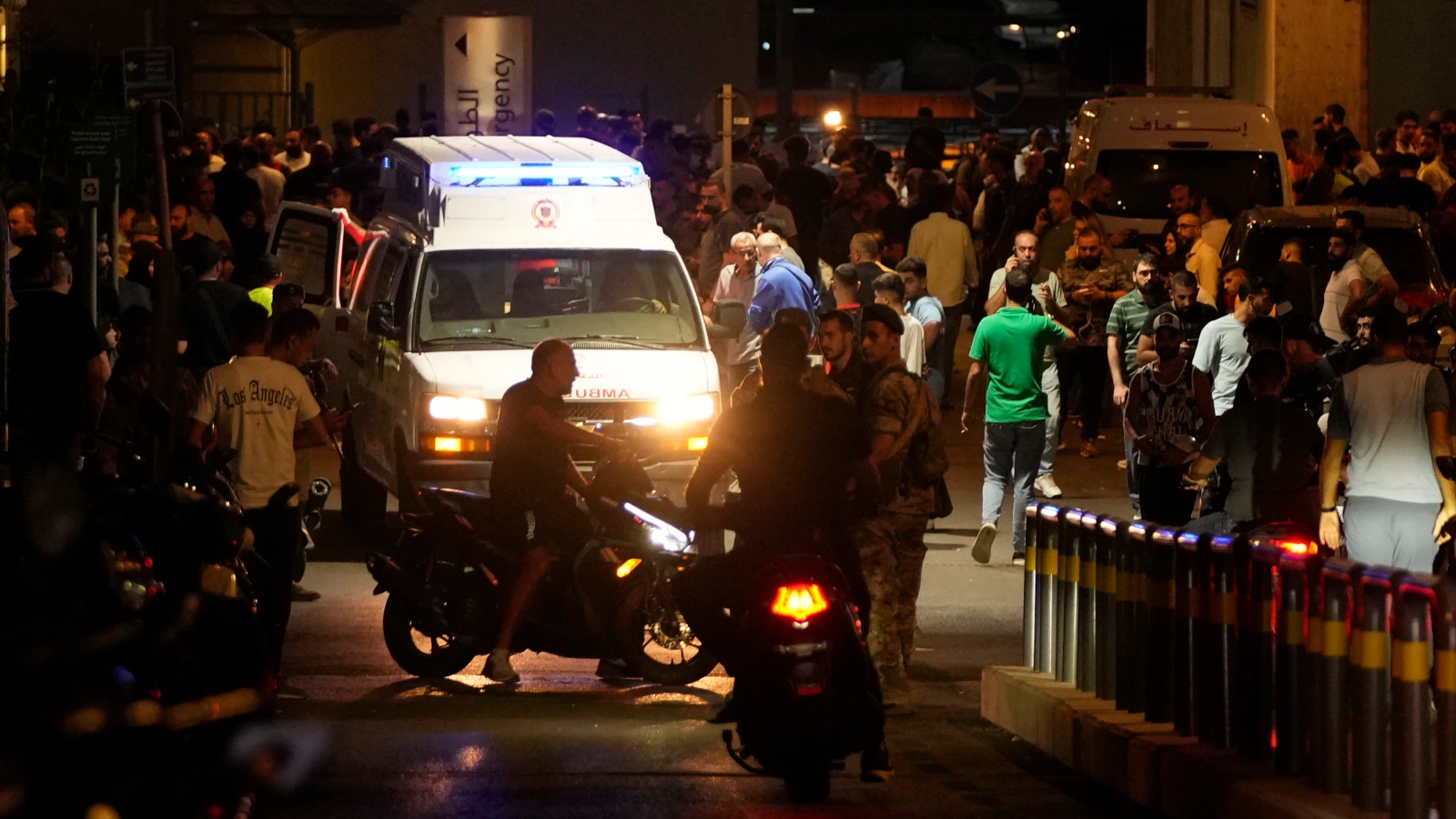 Eskalation im Libanon: 2.750 Verletzte bei Explosionen, © AP Photo/Hassan Ammar Eskalation im Libanon: 2.750 Verletzte bei Explosionen, © AP Photo/Hassan Ammar