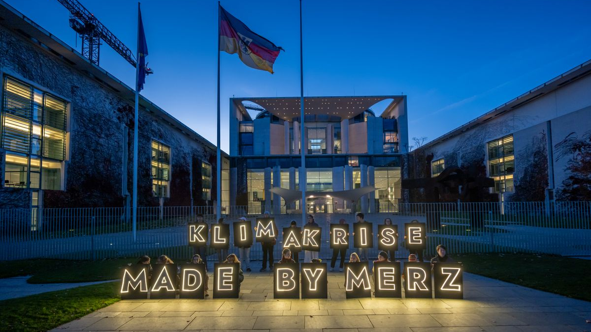 Bugün Fridays for Future Çevre Hareketi Gösteriler Yapıyor!, © Michael Kappeler/dpa