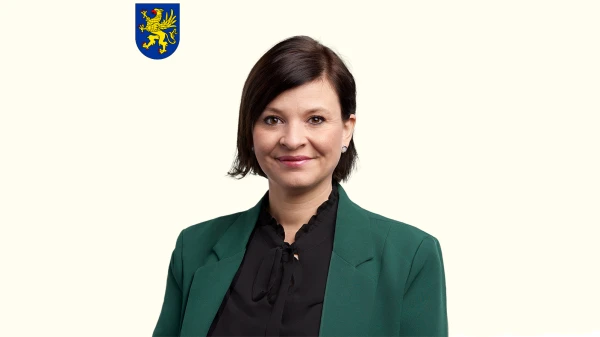 Carmen Heeb-Kindle Carmen Heeb-Kindle