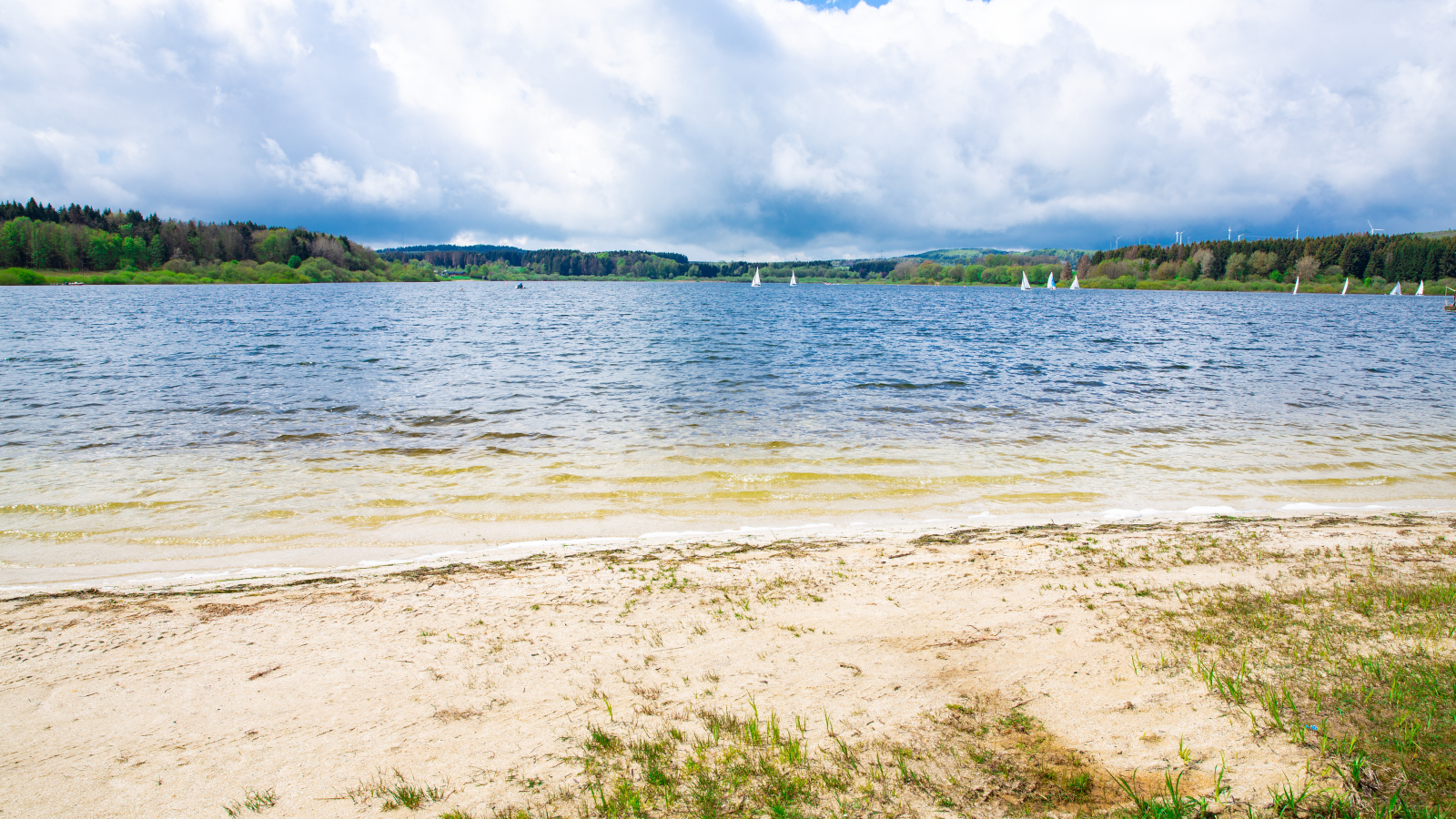 Berlin'deki Yüzme Alanları İçin Uyarı, © shutterstock