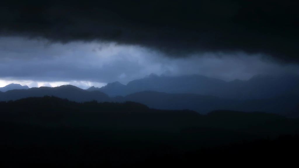 Gewitter hält Ostschweizer Feuerwehren auf Trab, © Keystone/SDA Gewitter hält Ostschweizer Feuerwehren auf Trab, © Keystone/SDA