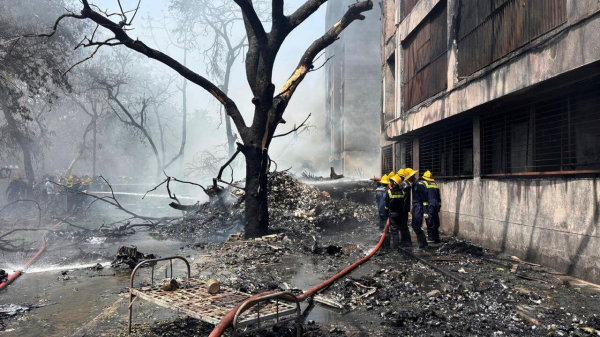 Hindistan’da Yolcu Uçağı Yerleşim Bölgesine Düştü: 242 Kişi Taşıyordu!, © Ajit Solanki/AP/dpa