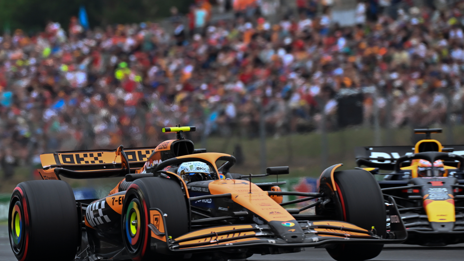 Beide Mc Laren stehen in der ersten Reihe, © Keystone