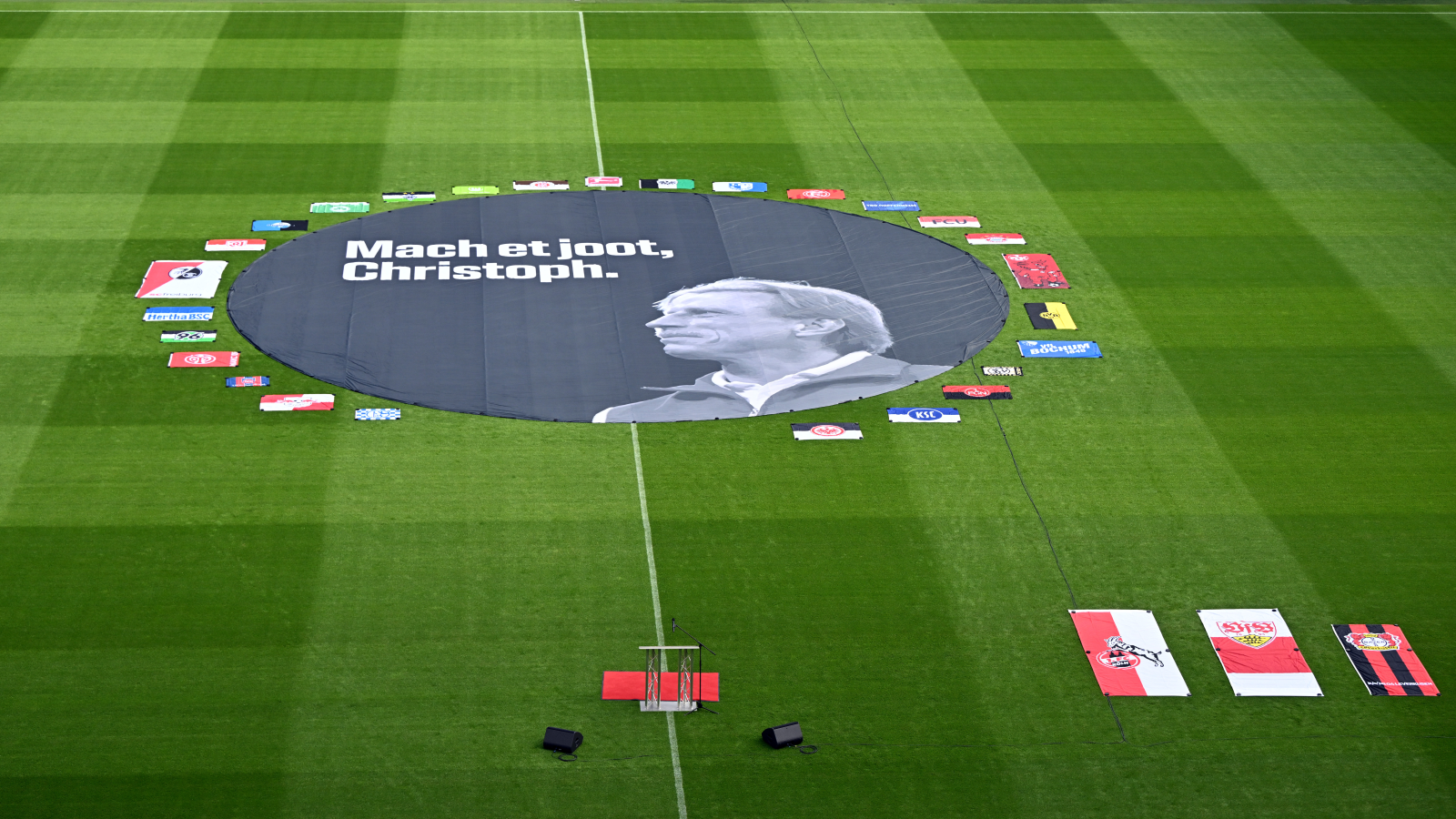 Christoph Daum'a Köln’de Türkçe Şarkıyla Veda!, © dpa