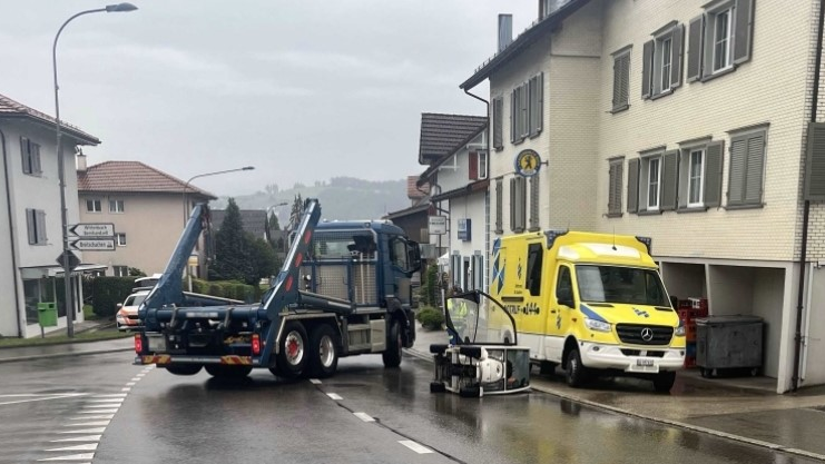 Rollstuhlfahrer von Lastwagen angefahren, © Kantonspolizei St. Gallen