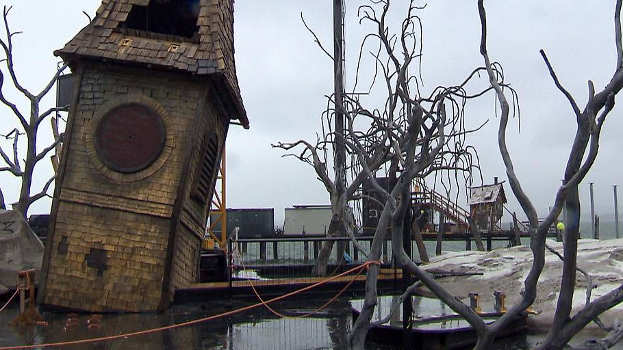 Das Bühnenbild für den Freischütz steht, © ORF Vorarlberg / Bregenzer Festspiele