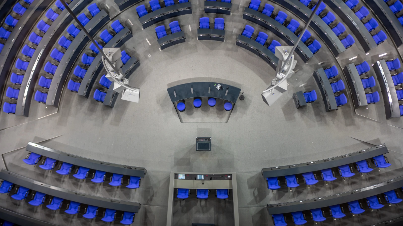 Hessen’den 45 Milletvekili Meclis’te, © Michael Kappeler/dpa Hessen’den 45 Milletvekili Meclis’te, © Michael Kappeler/dpa