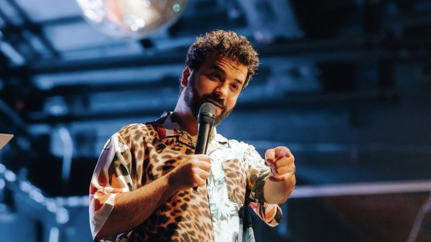 Hasan Can Kaya'nın Hayatı Almanya'da Belgesel Oluyor, © Fotoğraf sanatçının resmi instagram hesbaından alınmıştır.