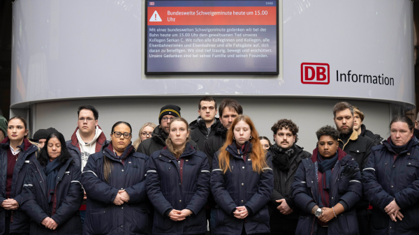 Tren kontrolörü Serkan C. Saldırıda Hayatını Kaybetti , © Boris Roessler/dpa