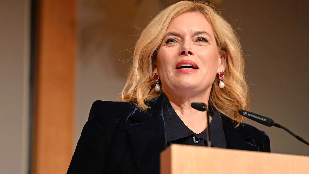 Meclis Başkanı Klöckner: “Hayat kadını ticareti insan onuruna aykırıdır”, © Elisa Schu/dpa Meclis Başkanı Klöckner: “Hayat kadını ticareti insan onuruna aykırıdır”, © Elisa Schu/dpa