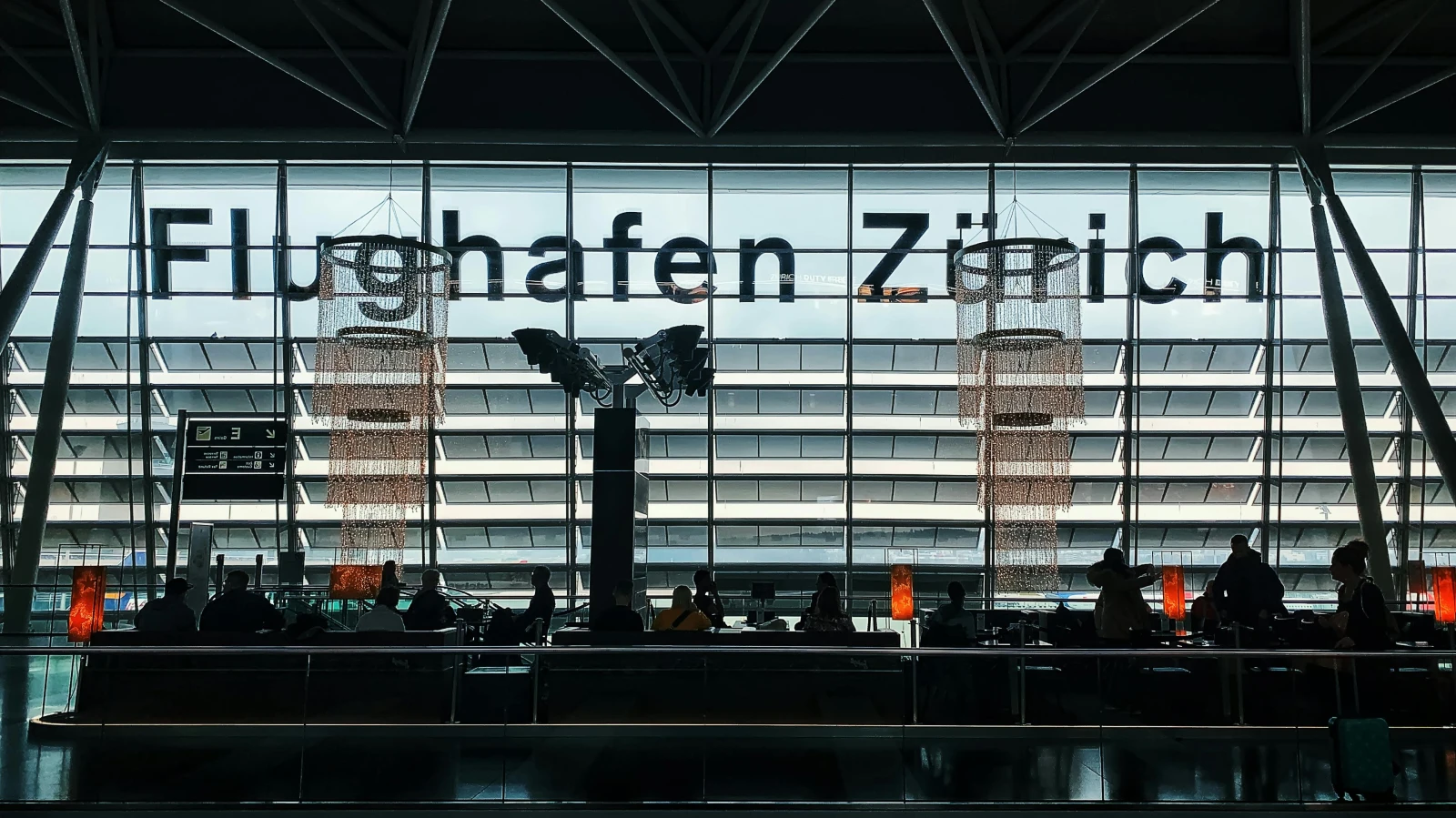 Das sind die verrücktesten Flughäfen der Welt!, © Frankentoon Studio Das sind die verrücktesten Flughäfen der Welt!, © Frankentoon Studio