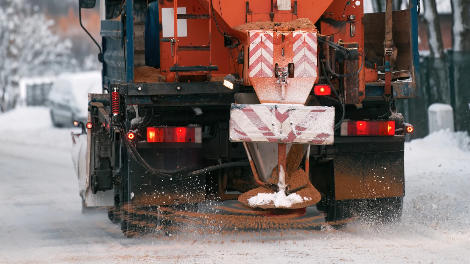 Hessen Mobil, yaklaşan kış sezonu için önceki yıllara göre daha fazla miktarda, toplam 90.000 ton yol tuzu stokladı., © shutterstock Hessen Mobil, yaklaşan kış sezonu için önceki yıllara göre daha fazla miktarda, toplam 90.000 ton yol tuzu stokladı., © shutterstock