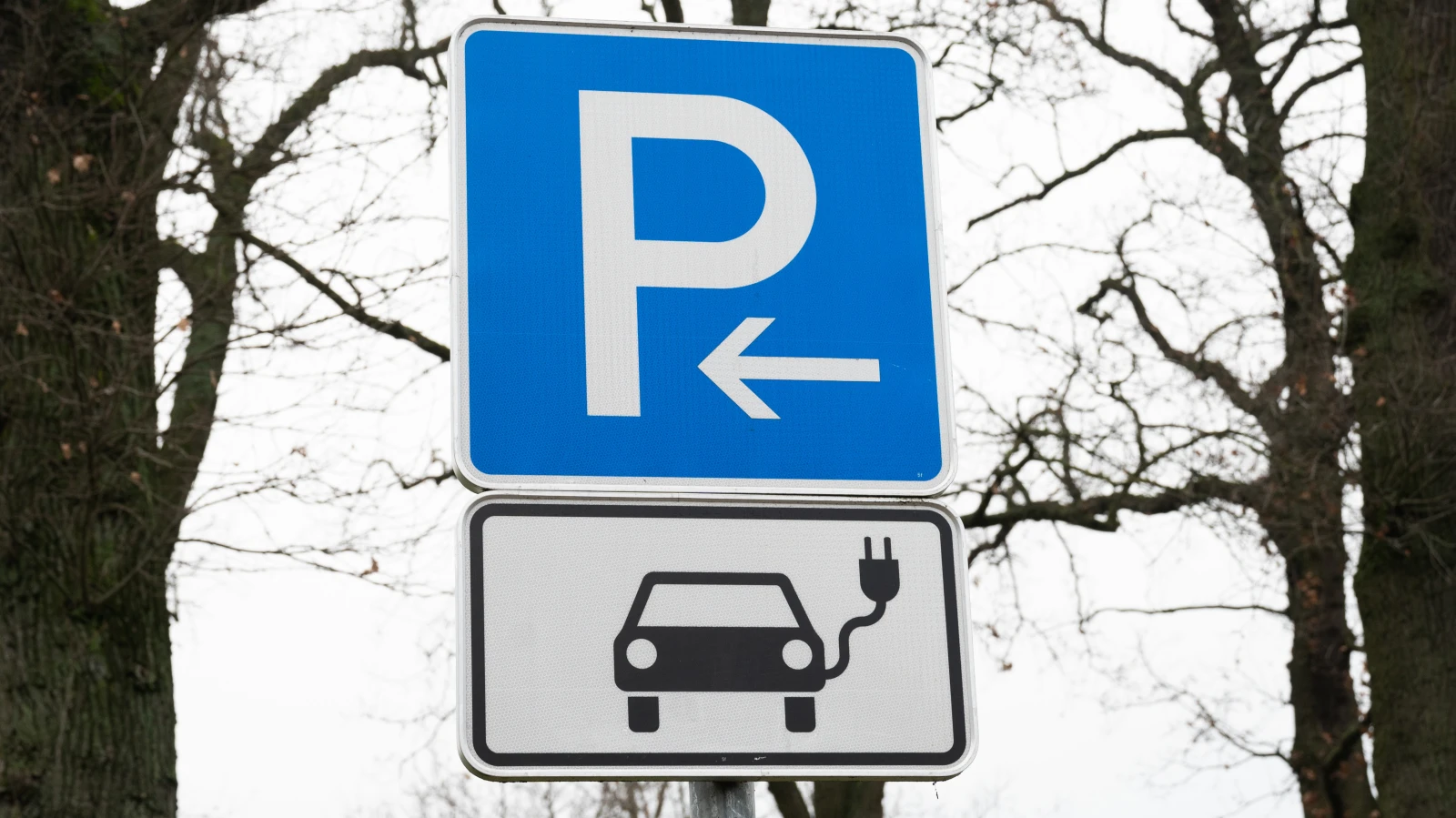 Mainz’da Oto Park Sorununa Çözüm Bulundu!, © dpa Mainz’da Oto Park Sorununa Çözüm Bulundu!, © dpa