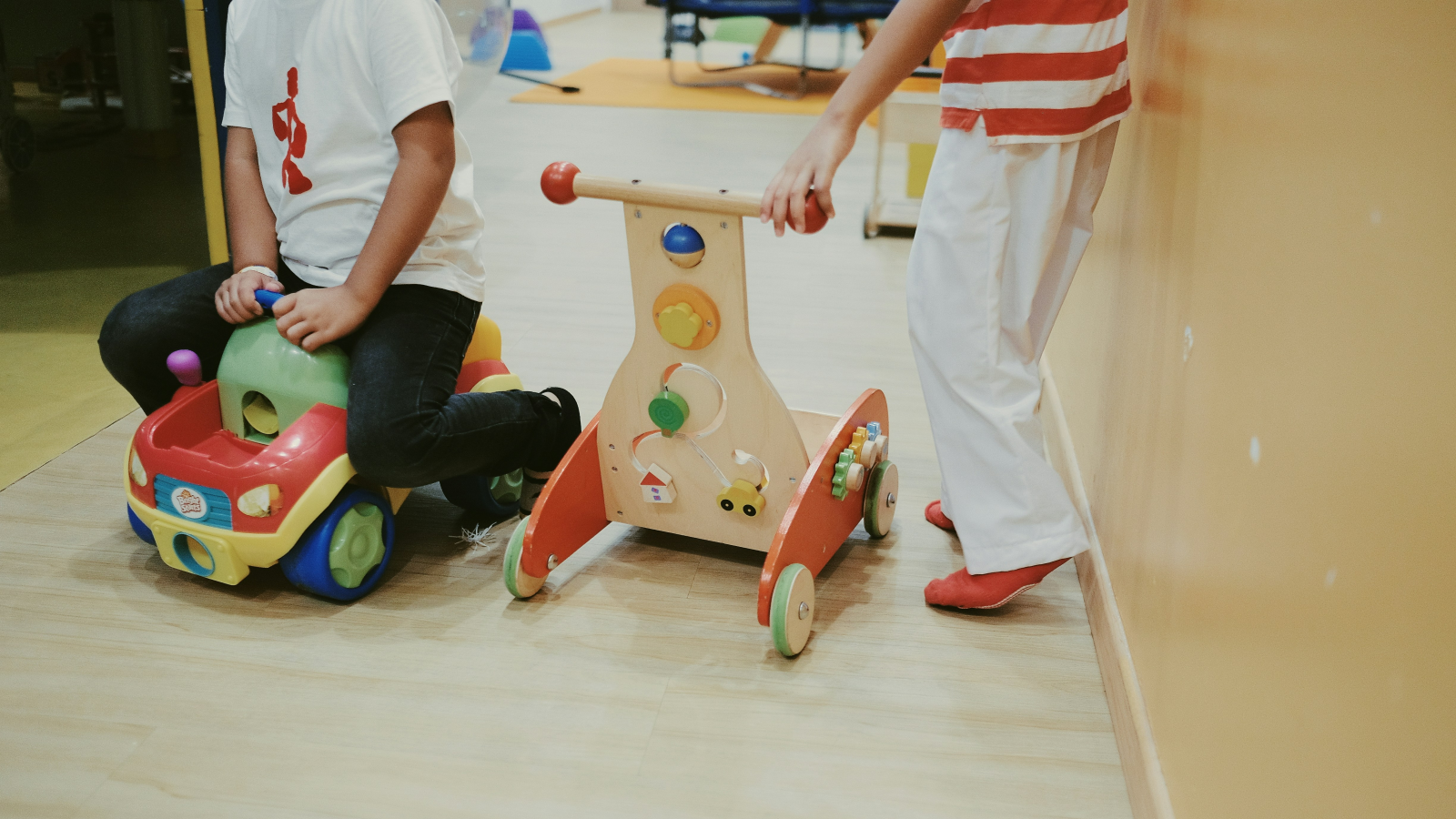 Kitas verkürzen ihre Öffnungszeiten, © Unsplash/  Matiinu Ramadhan