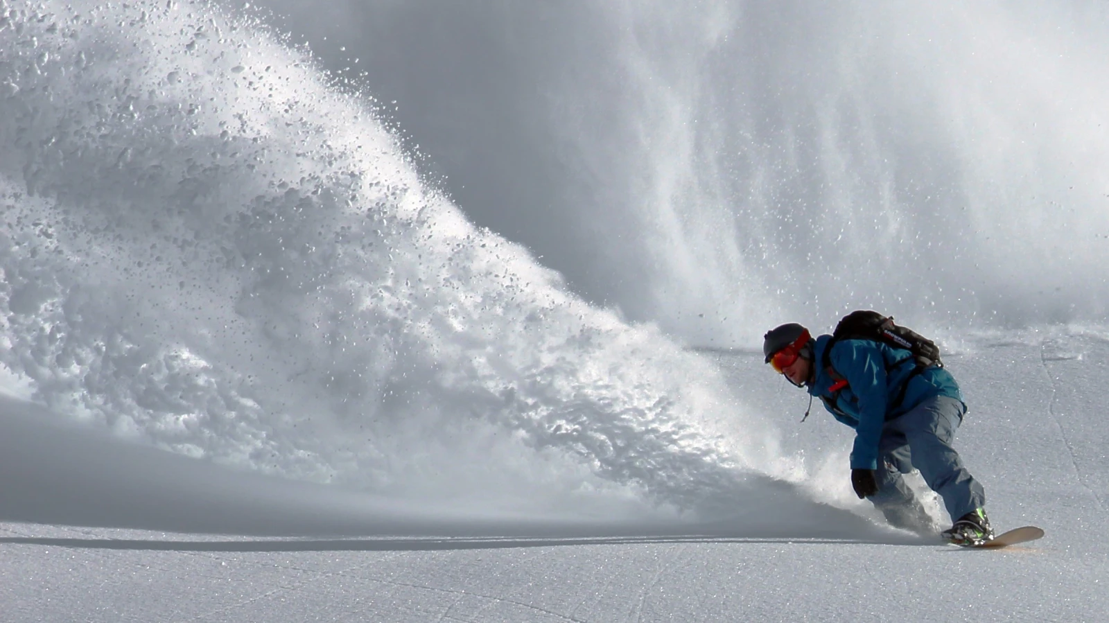 Schneebretter in Mellau, © Unsplash / Johannes Waibel Schneebretter in Mellau, © Unsplash / Johannes Waibel