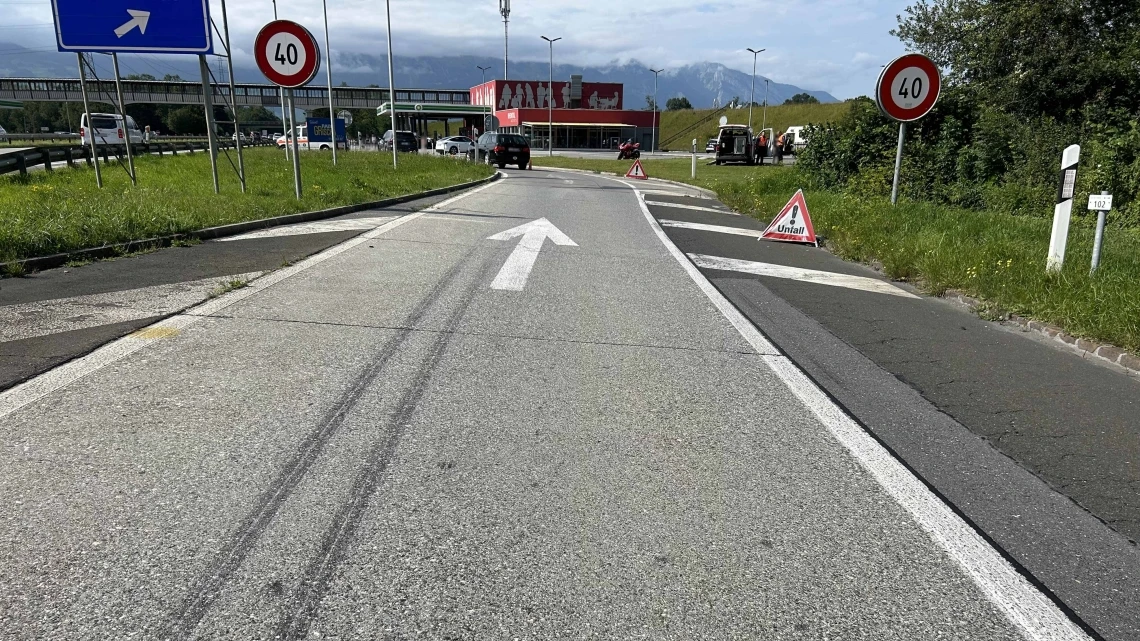 Motorradunfall auf der Autobahn bei Buchs, © Kantonspolizei St. Gallen Motorradunfall auf der Autobahn bei Buchs, © Kantonspolizei St. Gallen