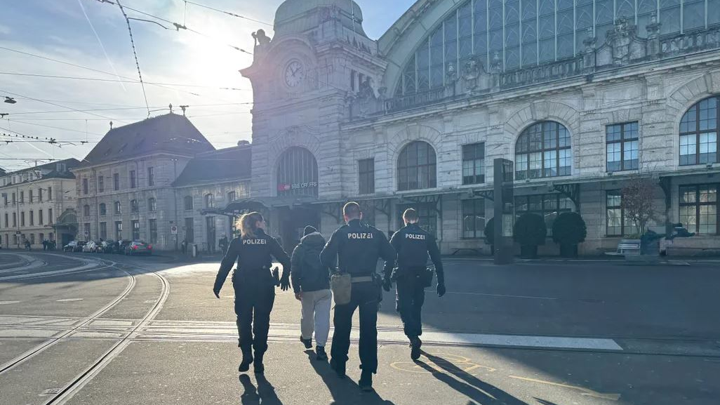 Schwerpunktaktion der Polizei am Bahnhof SBB, © Kantonspolizei Basel-Stadt