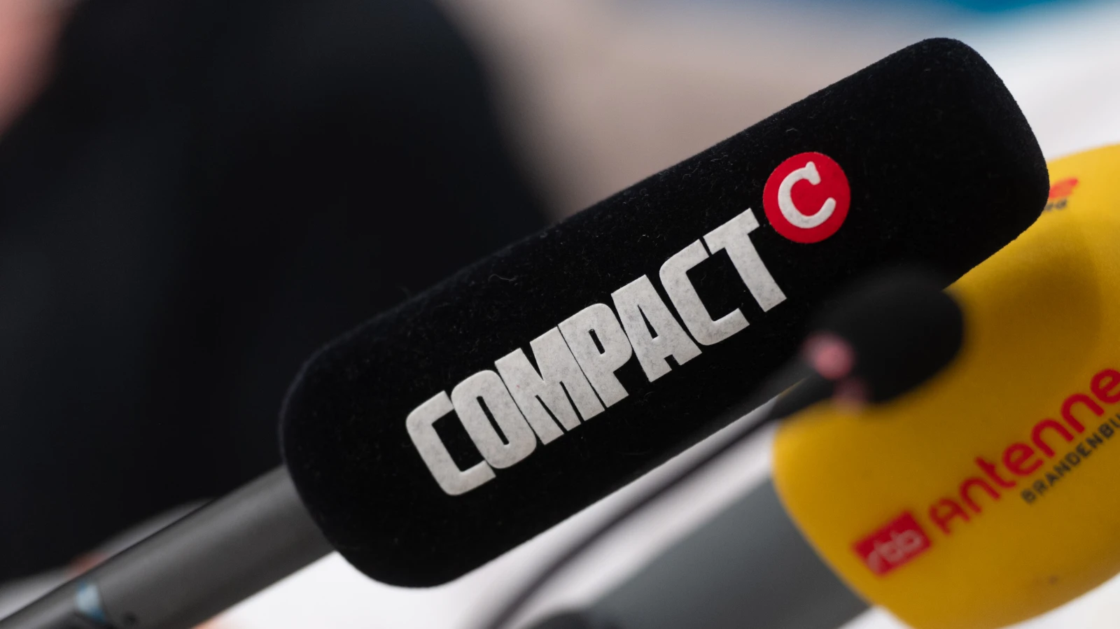 Federal Mahkeme, "Compact" Dergisi Yasağını Kaldırdı!, © Christophe Gateau/dpa Federal Mahkeme, "Compact" Dergisi Yasağını Kaldırdı!, © Christophe Gateau/dpa